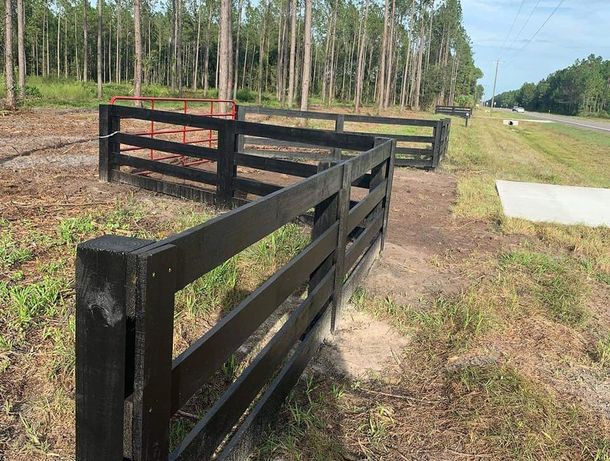 Field Fencing — Yulee, FL — Creative Services & Fence Company Inc.