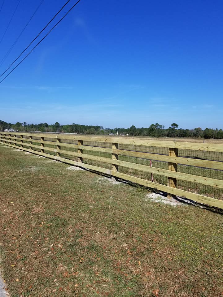 Field Wood Fence — Yulee, FL — Creative Services & Fence Company Inc.