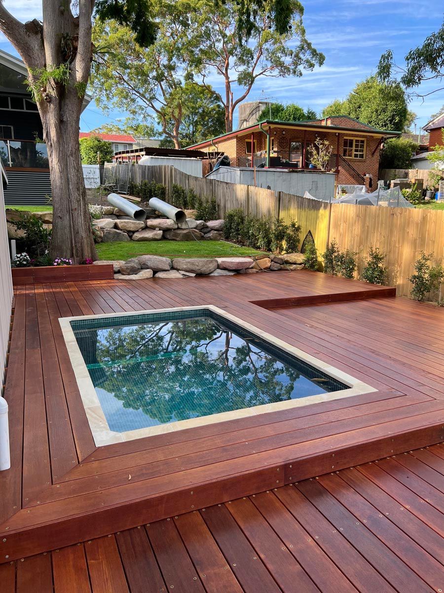 Revitalised poolside deck with UV-protective coating