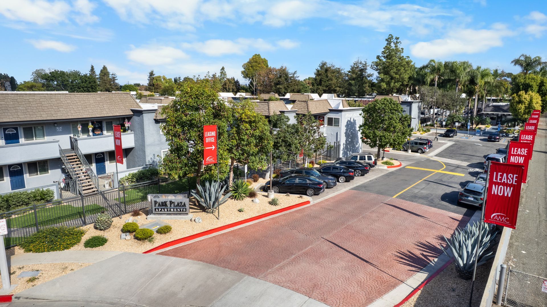 Park Plaza main driveway