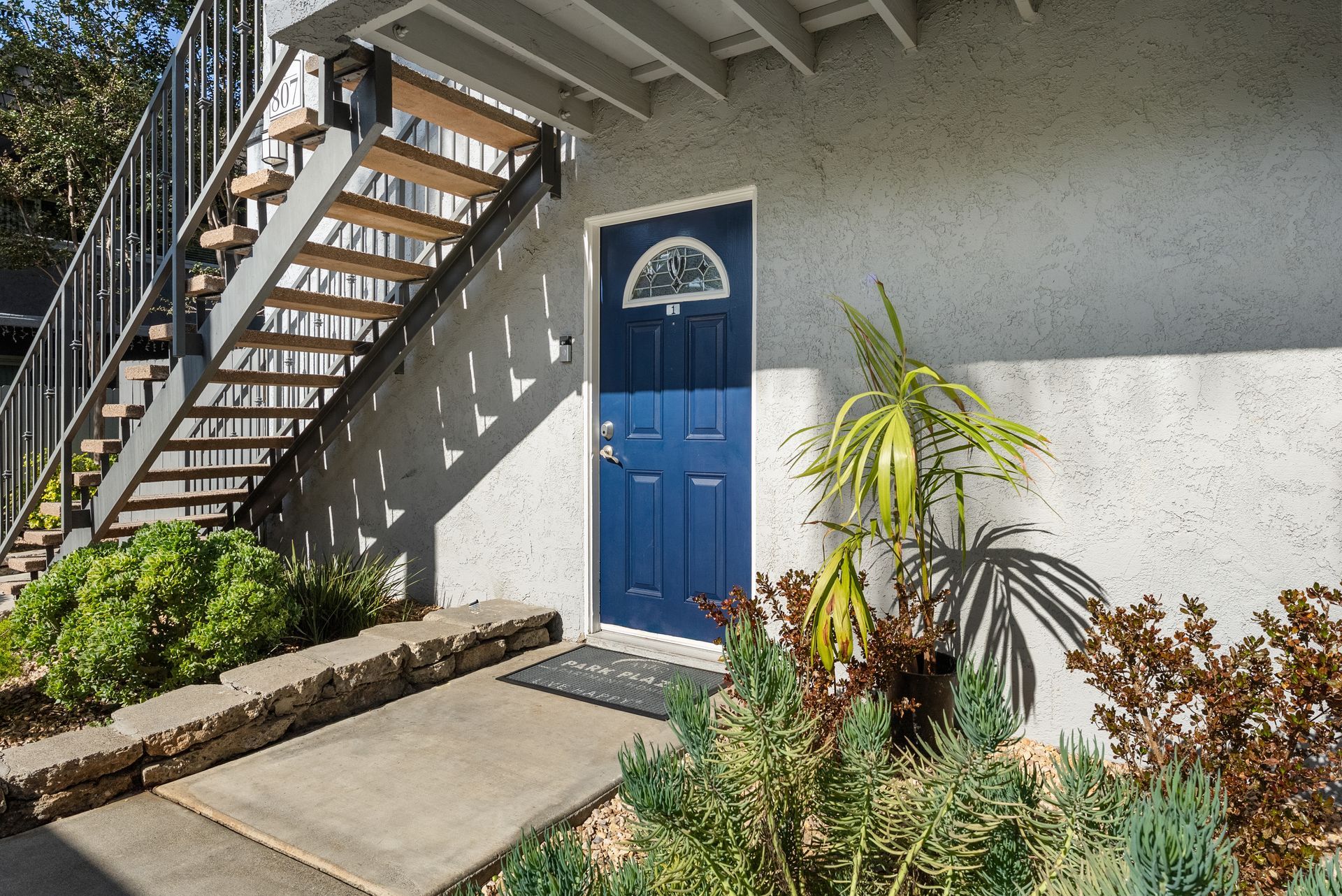 Park Plaza apartment from door from exterior