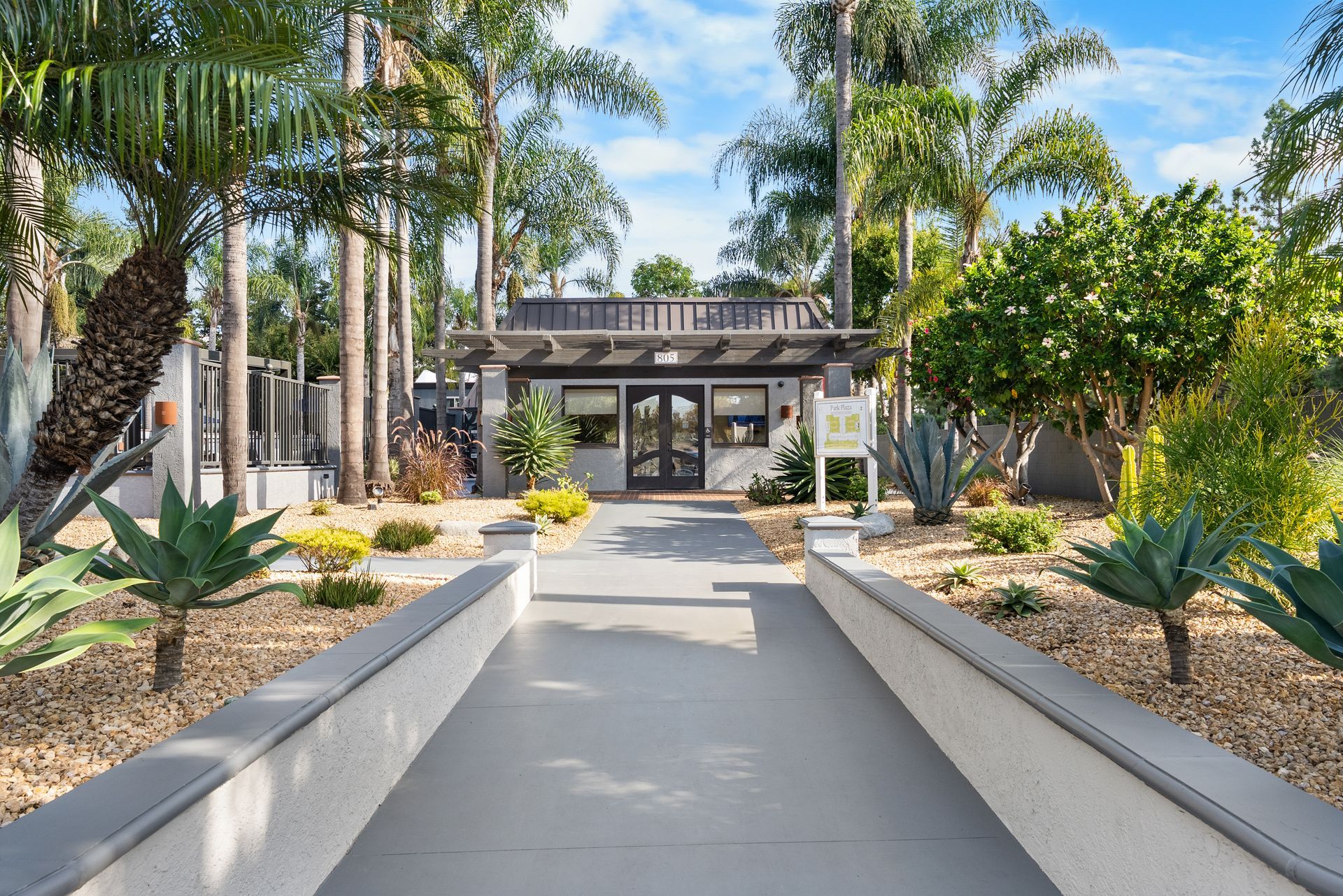 Park Plaza leasing office exterior