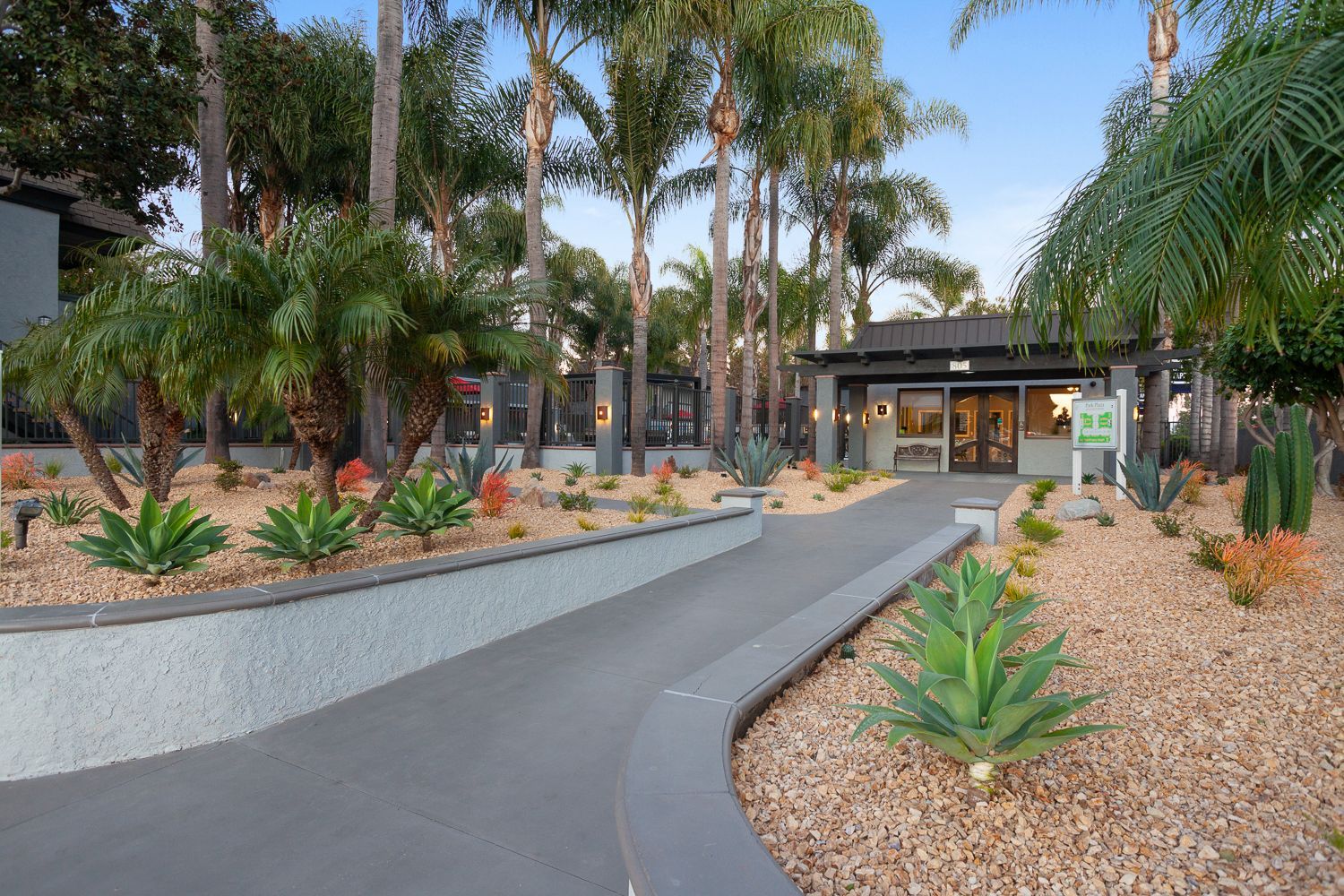 Park Plaza Leasing Office