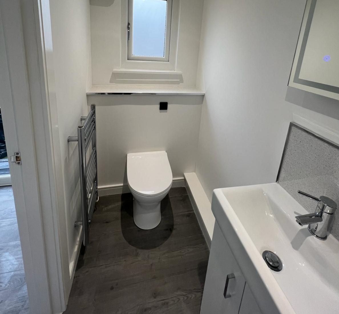 Oakspan garden room with toilet facilities for offices studios gyms and guest use