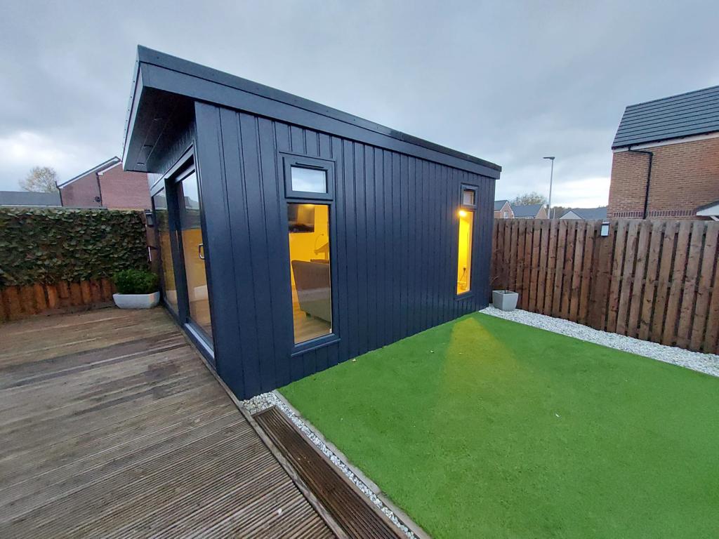 Side view of garden studio