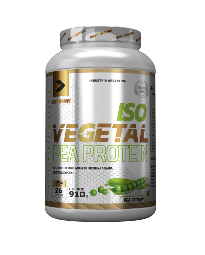 Un recipiente de proteína en polvo de color blanco con la etiqueta "ISO VEGETAL PEA PROTEIN" (PROTEÍNA DE GUISANTE VEGETAL ISO) y ilustraciones de guisantes.