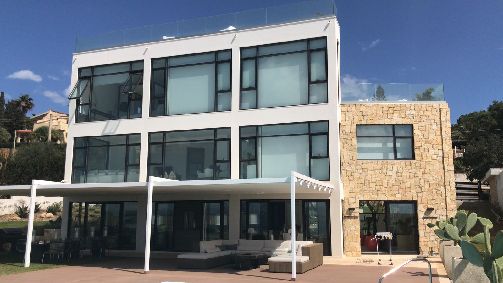 coperture in vetro per strutture ricettive