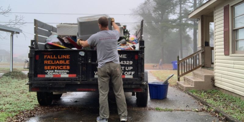 Benefits of a Full Service Junk Removal
