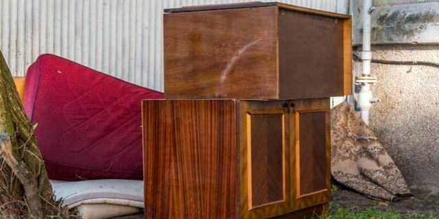 Where Can I Throw Away Furniture for Free 