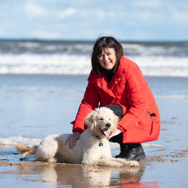 Holistic therapist, breathwork facilitator and coach, supporting women to regulate their nervous systems.