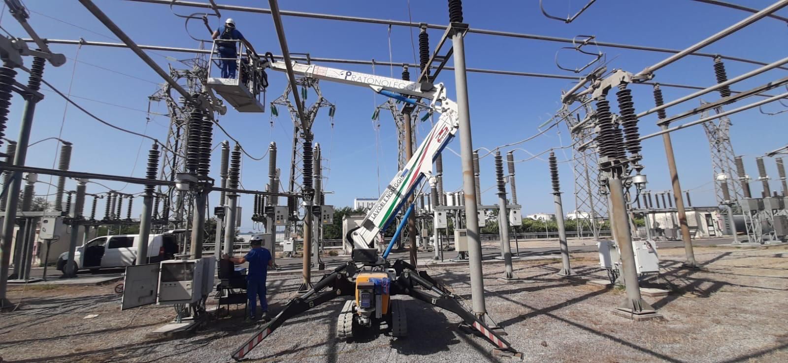 Piattaforma aerea a ragno 25 metri - Prato - Pratonoleggi