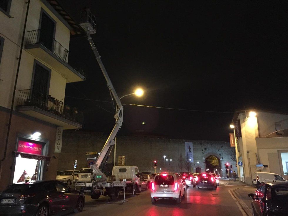 Intervento in notturna con piattaforma 2