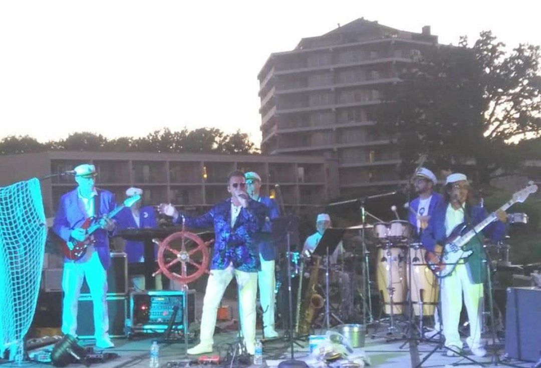 Anchors Away Chicago Bensenville