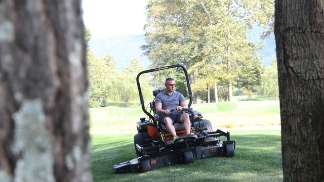 WZ400 Commercial Zero Turn Mower | Lastec Mowers