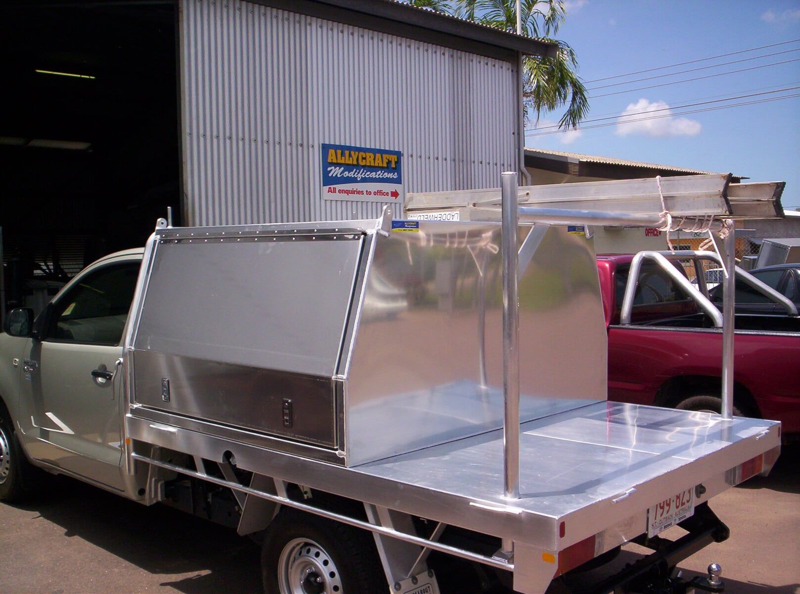 Custom memstick truck — Allycraft Modifications Aluminum Welding Fabrication Canopy in Winellie, NT
