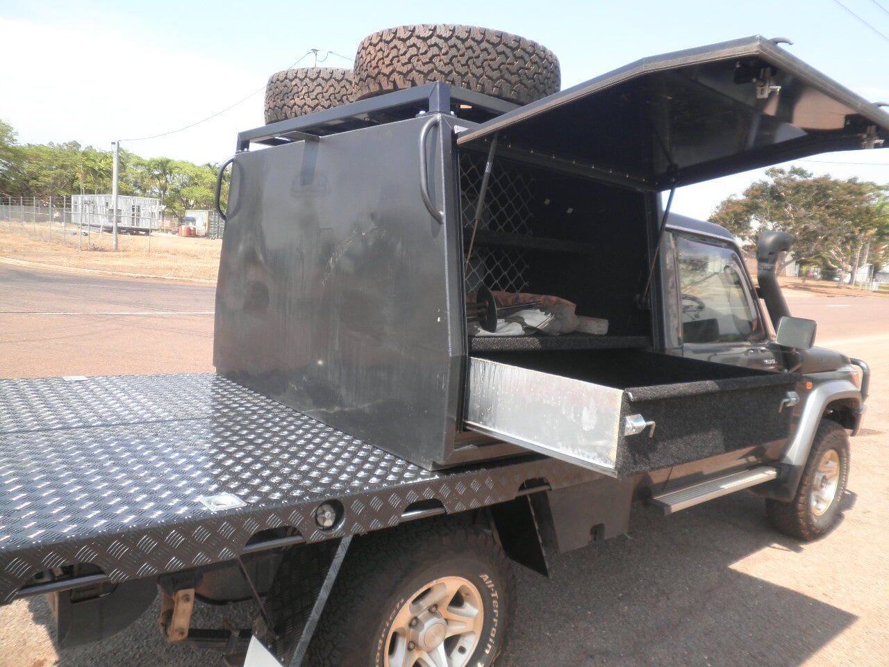 Service Box drawer — Allycraft Modifications Aluminum Welding Fabrication Canopy in Winellie, NT