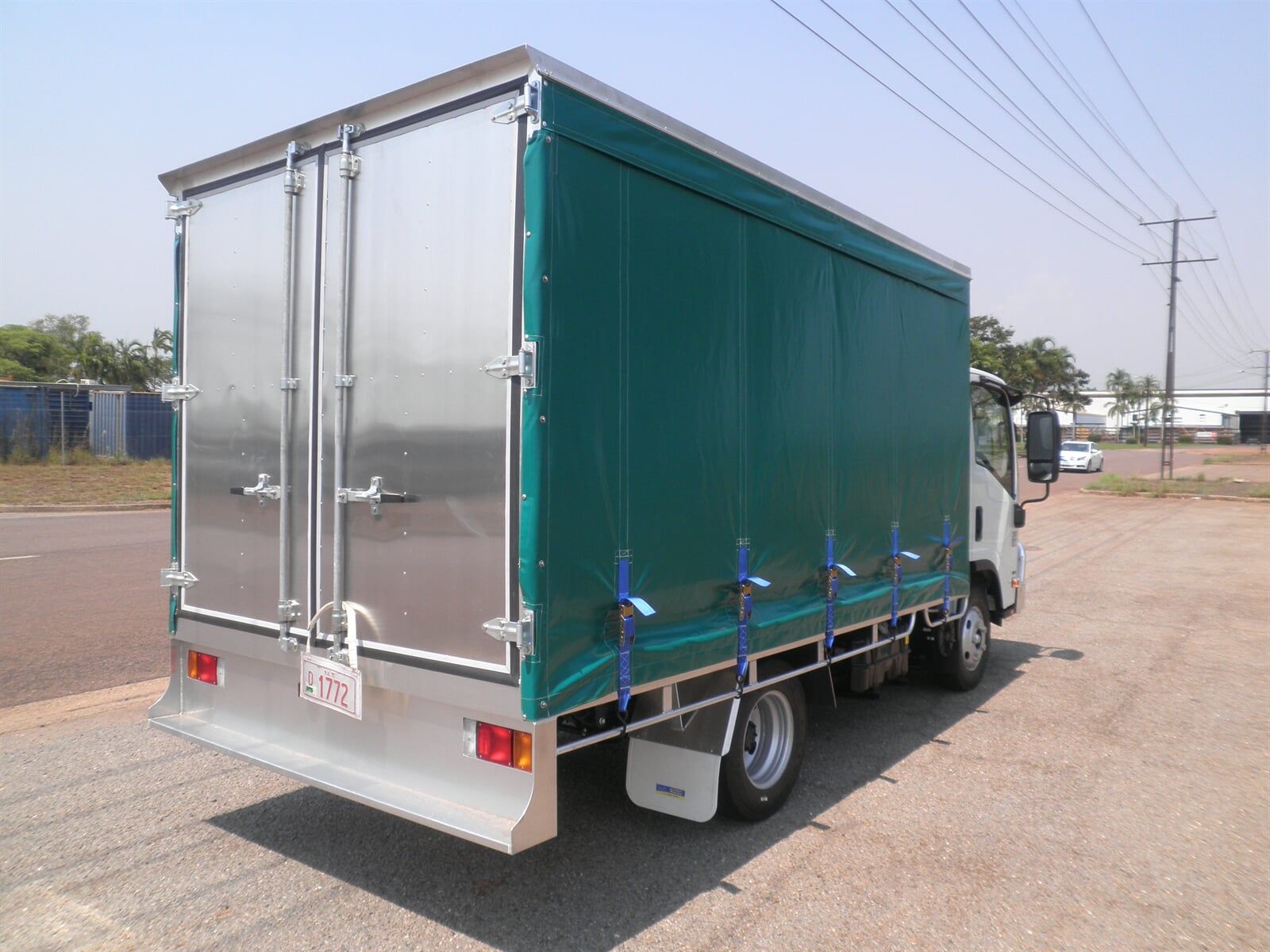 Alloy Pantec rear view — Allycraft Modifications Aluminum Welding Fabrication Canopy in Winellie, NT