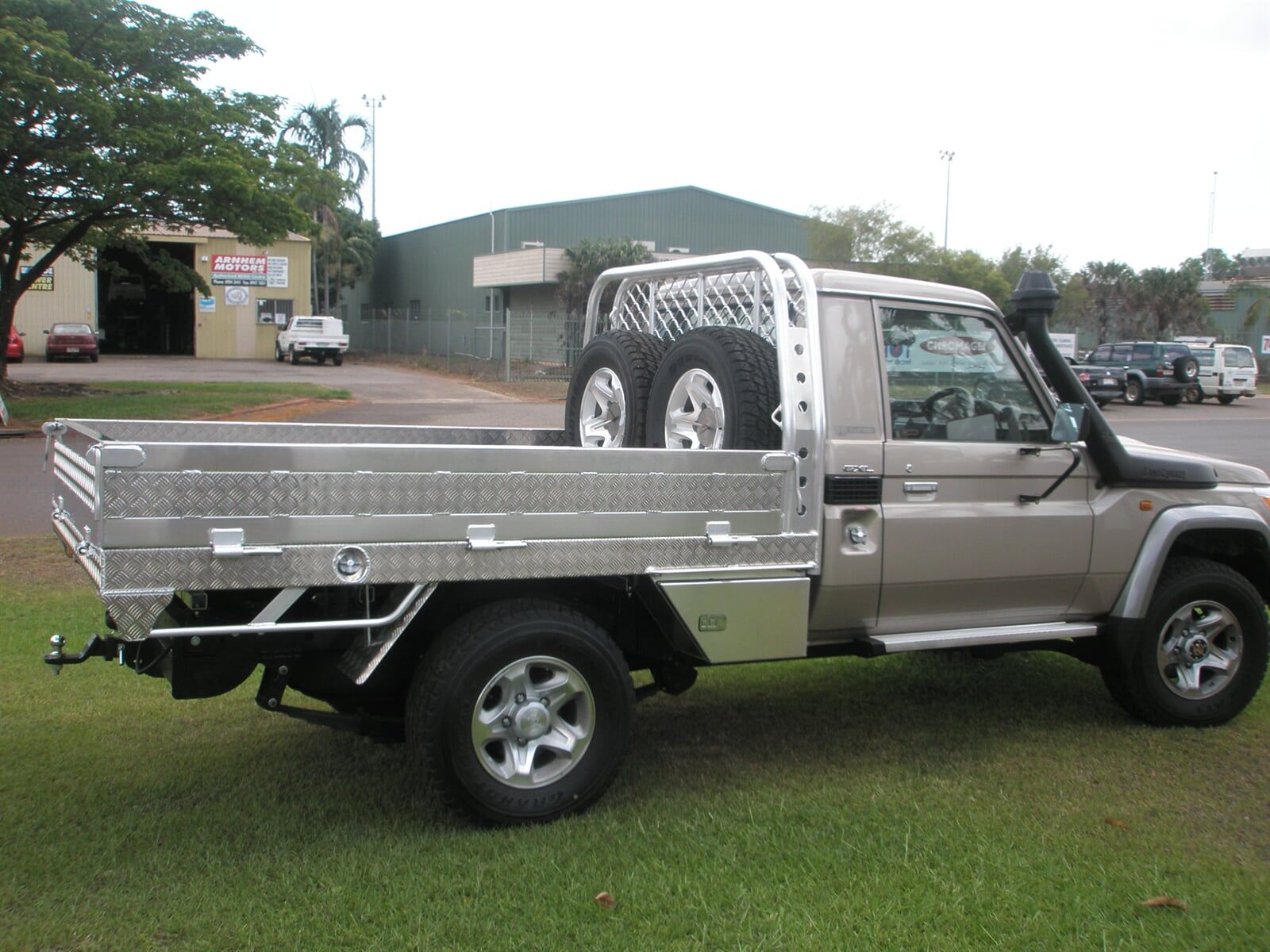 Longbed checkerplate — Allycraft Modifications Aluminum Welding Fabrication Canopy in Winellie, NT