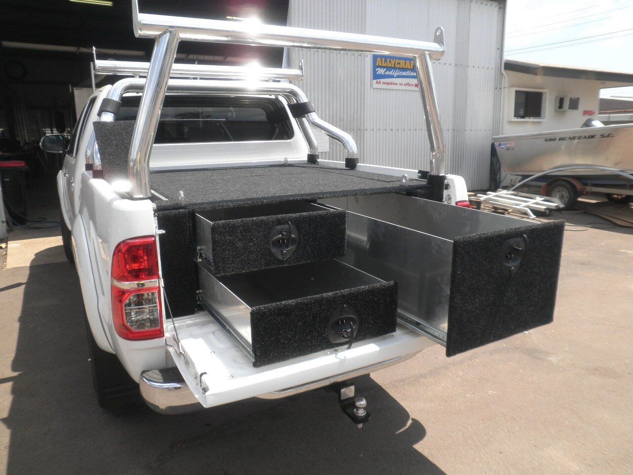 Hilux 3 tray — Allycraft Modifications Aluminum Welding Fabrication Canopy in Winellie, NT