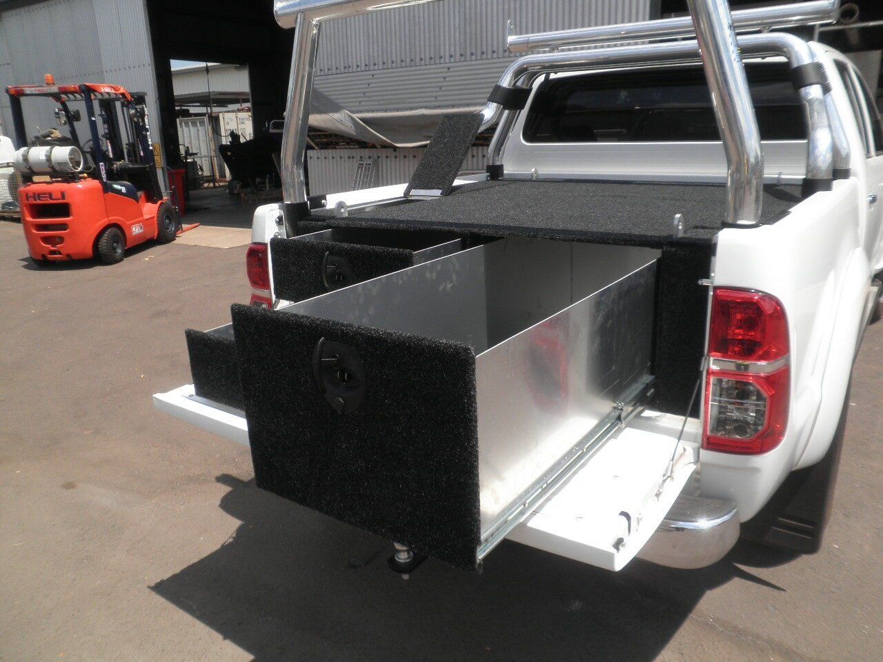 Hilux 3 Drawer Tray— Allycraft Modifications Aluminum Welding Fabrication Canopy in Winellie, NT