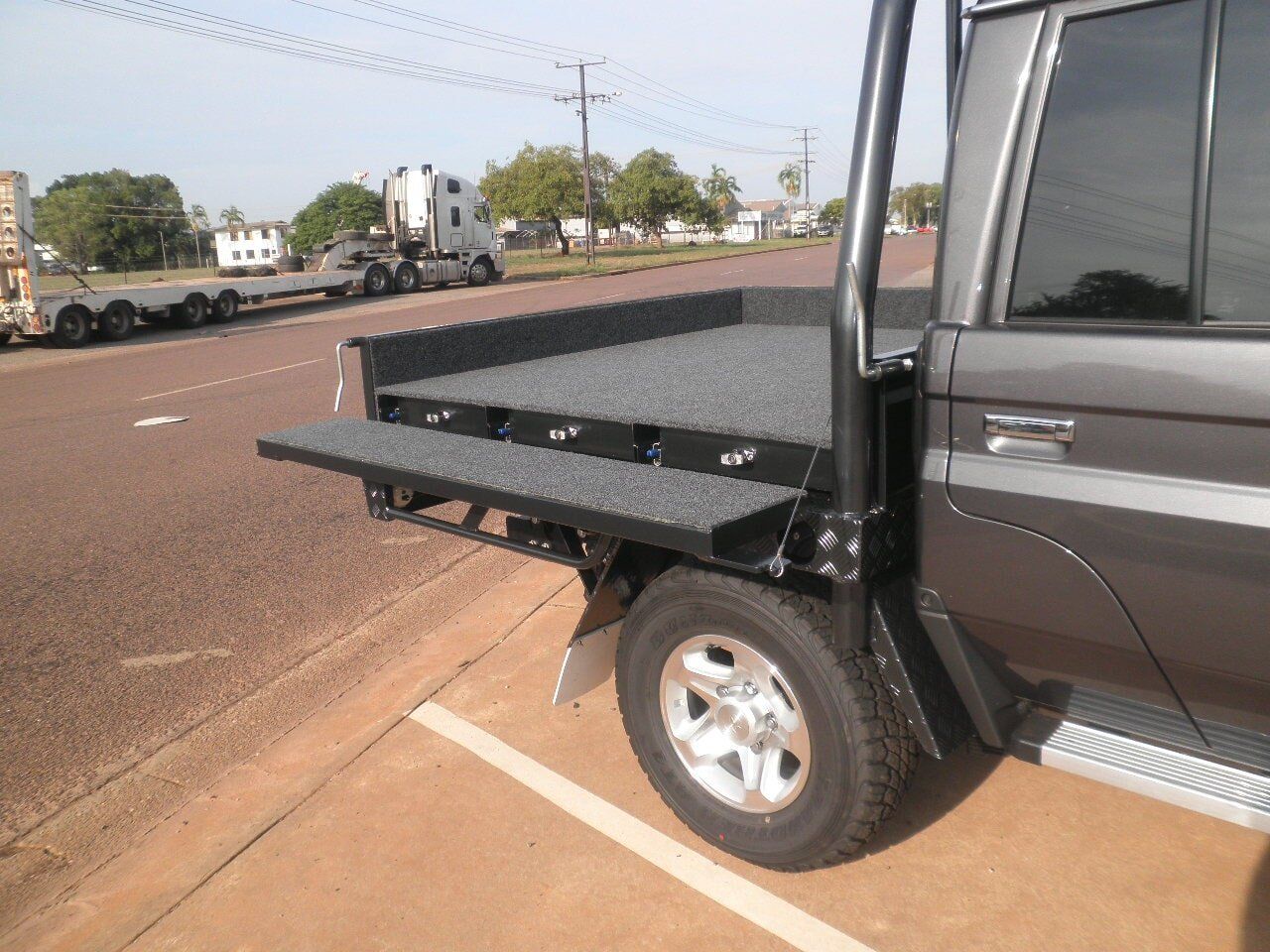 Twin Cab Cruiser Tray — Allycraft Modifications Aluminum Welding Fabrication Canopy in Winellie, NT