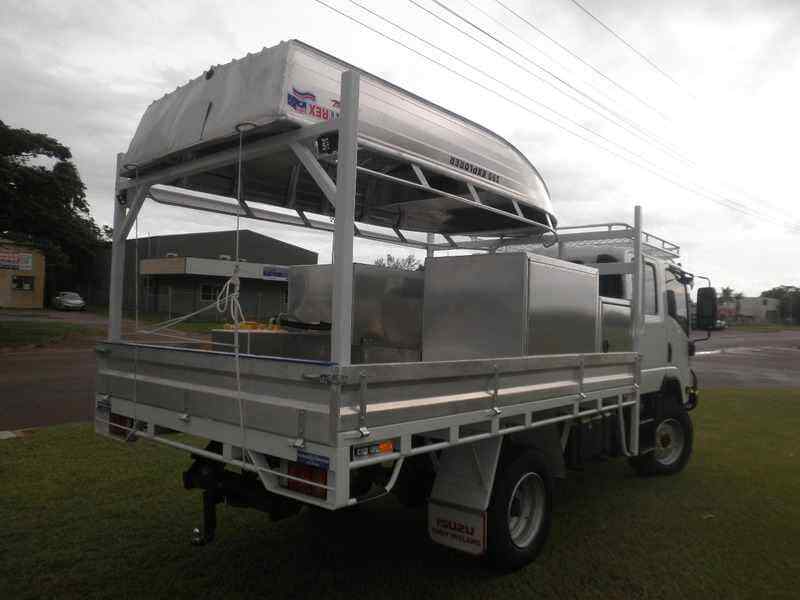 4x4 with roof rack — Allycraft Modifications Aluminum Welding Fabrication Canopy in Winellie, NT