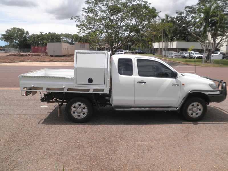 4x4 custom 2 — Allycraft Modifications Aluminum Welding Fabrication Canopy in Winellie, NT