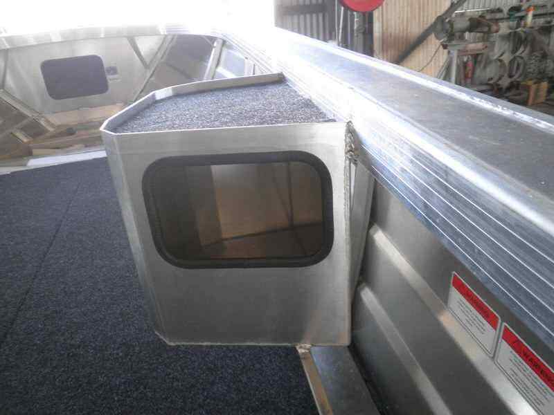 Boat window — Allycraft Modifications Aluminum Welding Fabrication Canopy in Winellie, NT