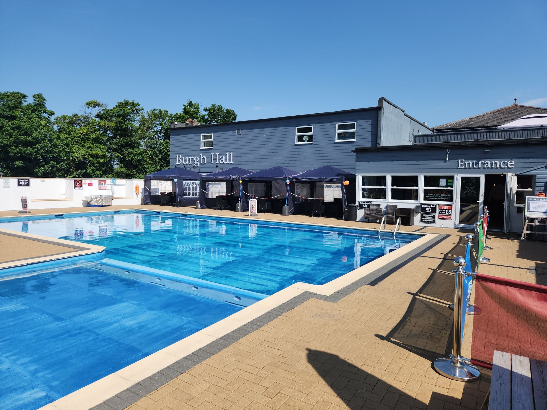 swimming pool