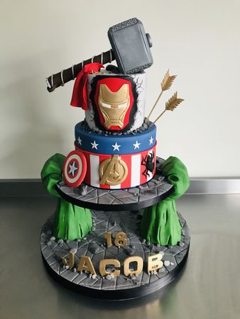 TAILOR MADE CAKES