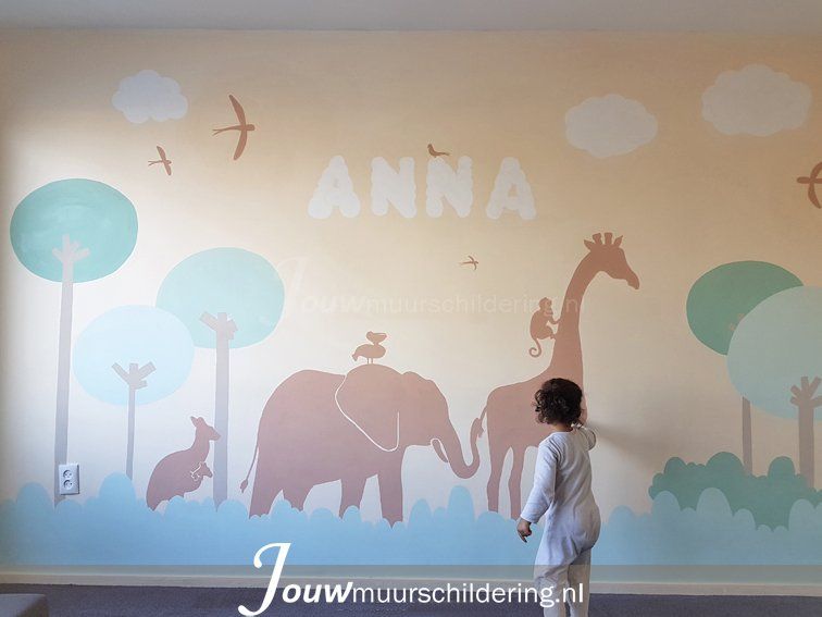 muurschildering grafisch olifant appje giraffe