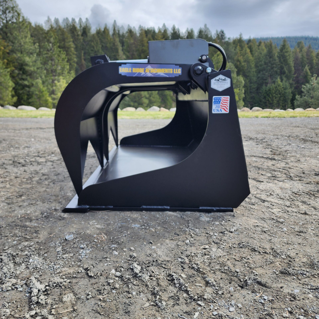 A black bucket with the word king on it