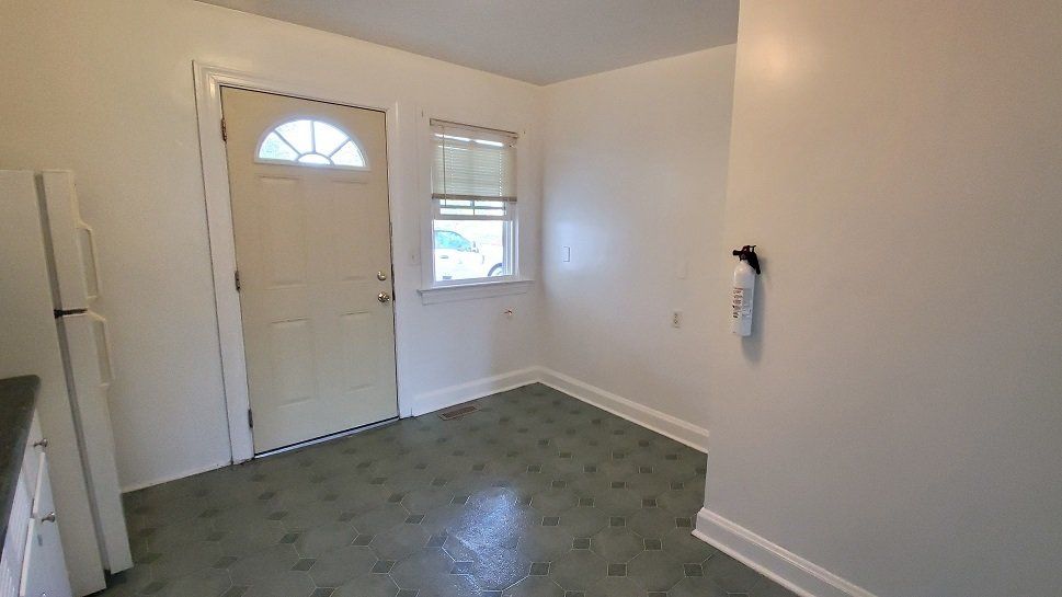 Inlet apartment doorway