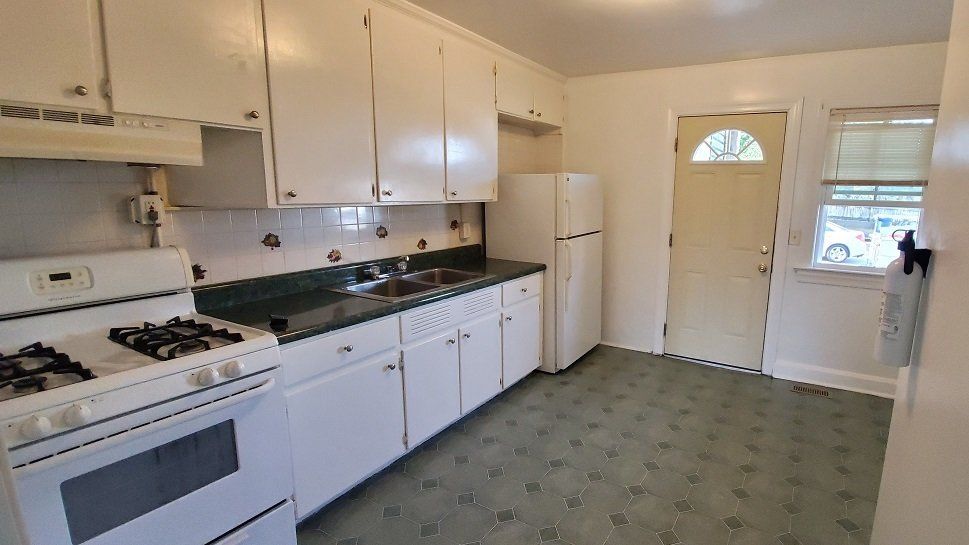 Inlet apartment kitchen