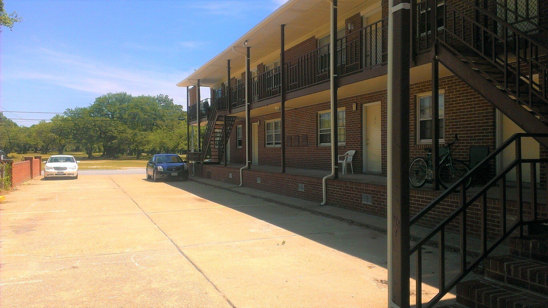 3rd Bay St Apartments exterior