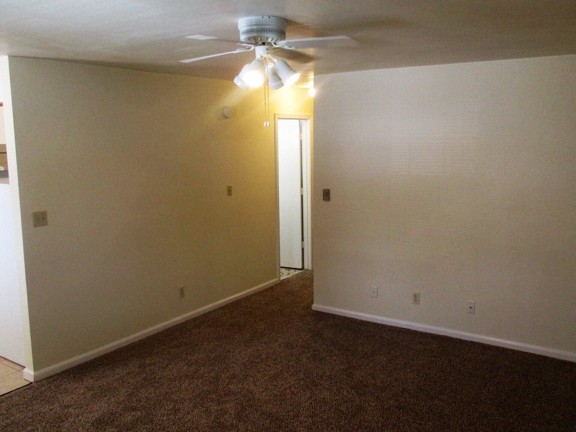 Fisherman's Landing dining area