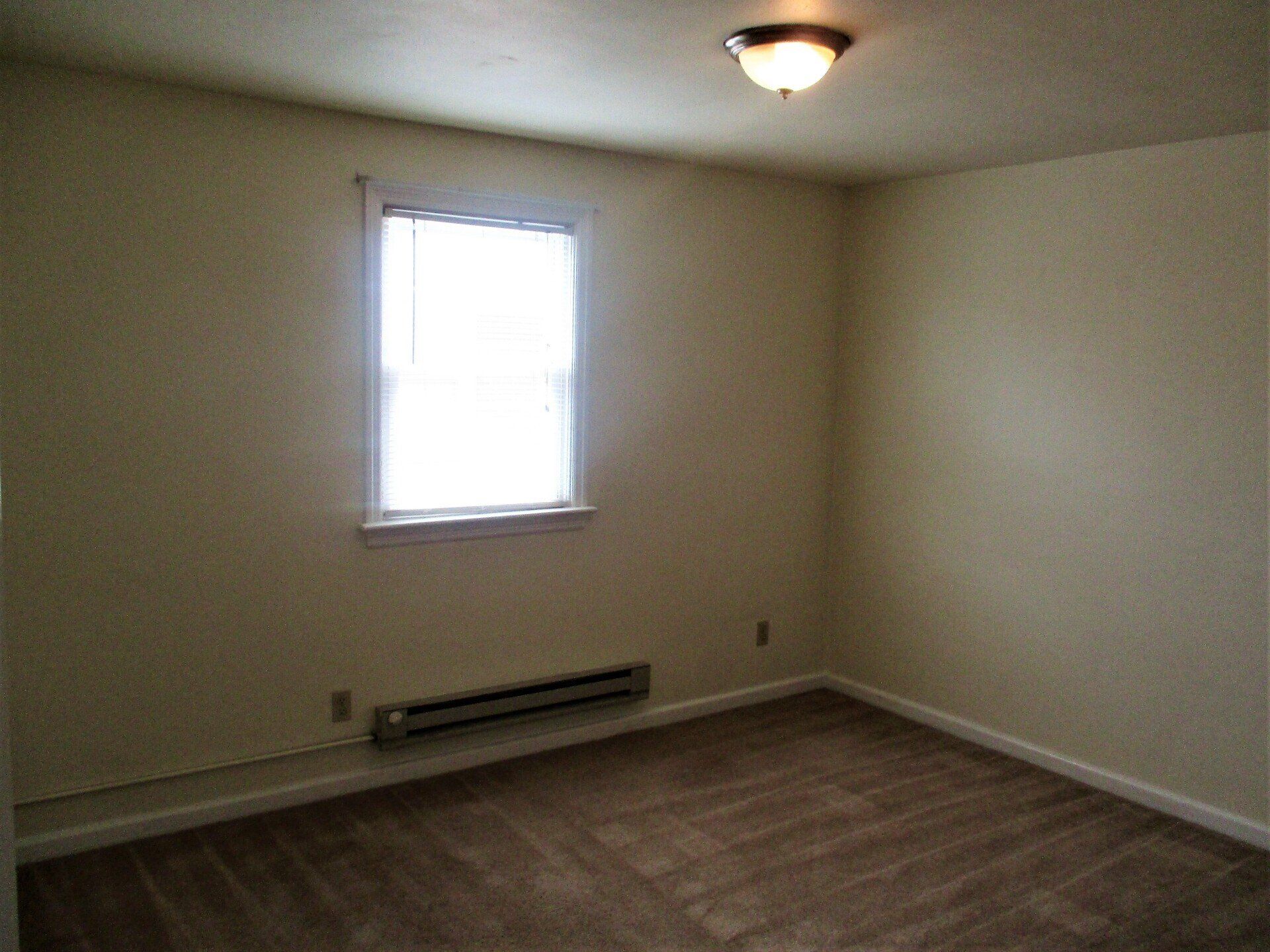 Kingston Landing bedroom 2