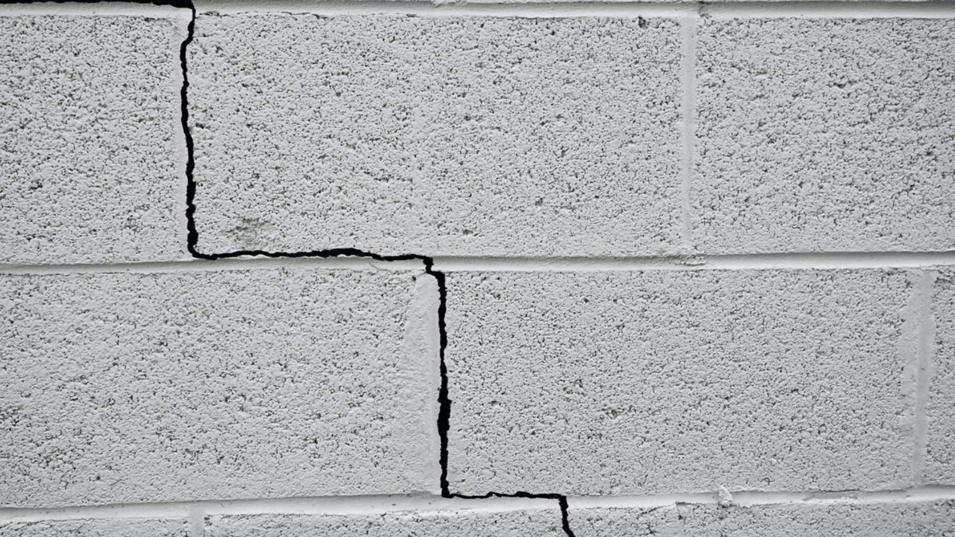 a cracked in a basement wall in Chesapeake, VA