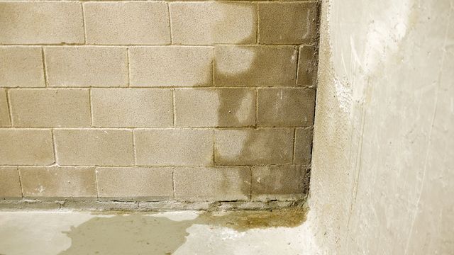 Basement Leak Repair In Chesapeake Va, Cinder Block Basement Wall Leaking Water