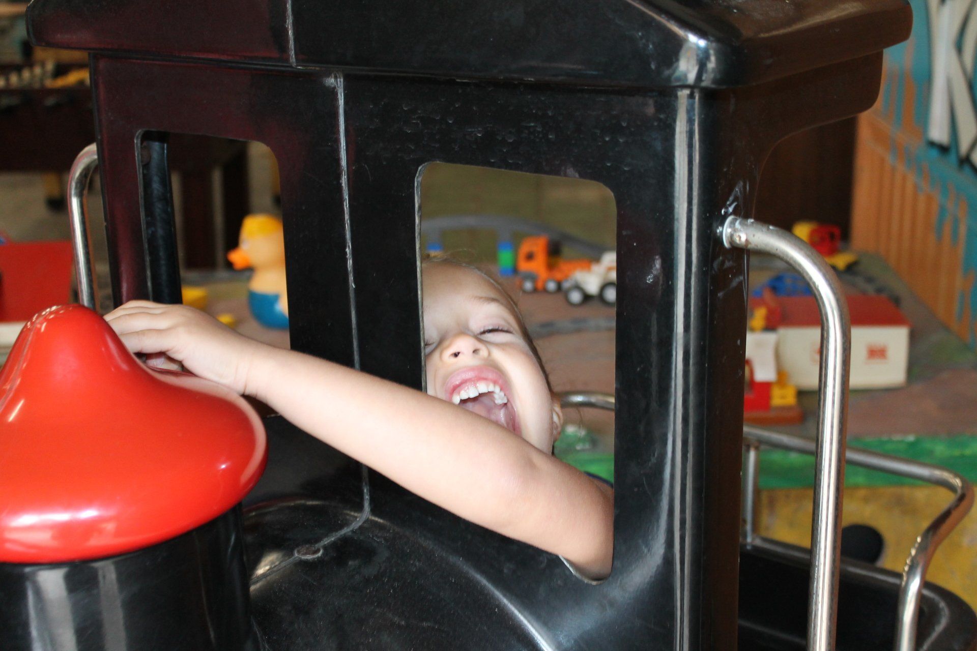 Speeltuin, Kinderspeelplaats, Speelparadijs, Pretpark, attractiepark, Kunstkot, Kinderfeestje, met pannenkoeken, met patat, met warm eten, kinderfeestjes, verjaardagsfeestje, het leukste kinderfeestje, kinderpartijtje, Groningen, Veendam, Scheemda, Delfzijl, Haren, Leek, Roden, Drenthe, Friesland, Zuidlaren, Zuidbroek, Noordbroek, Winschoten, Hoogezand, Appingedam, Muntendam, Wildervank, Oude Pekela, Nieuwe Pekela, Slochteren, Coevorden, voor alle leeftijden, 4 jaar, 5 jaar, 6 jaar, 7 jaar, 8 jaar, 9 jaar, 10 jaar, 11 jaar, 12 jaar