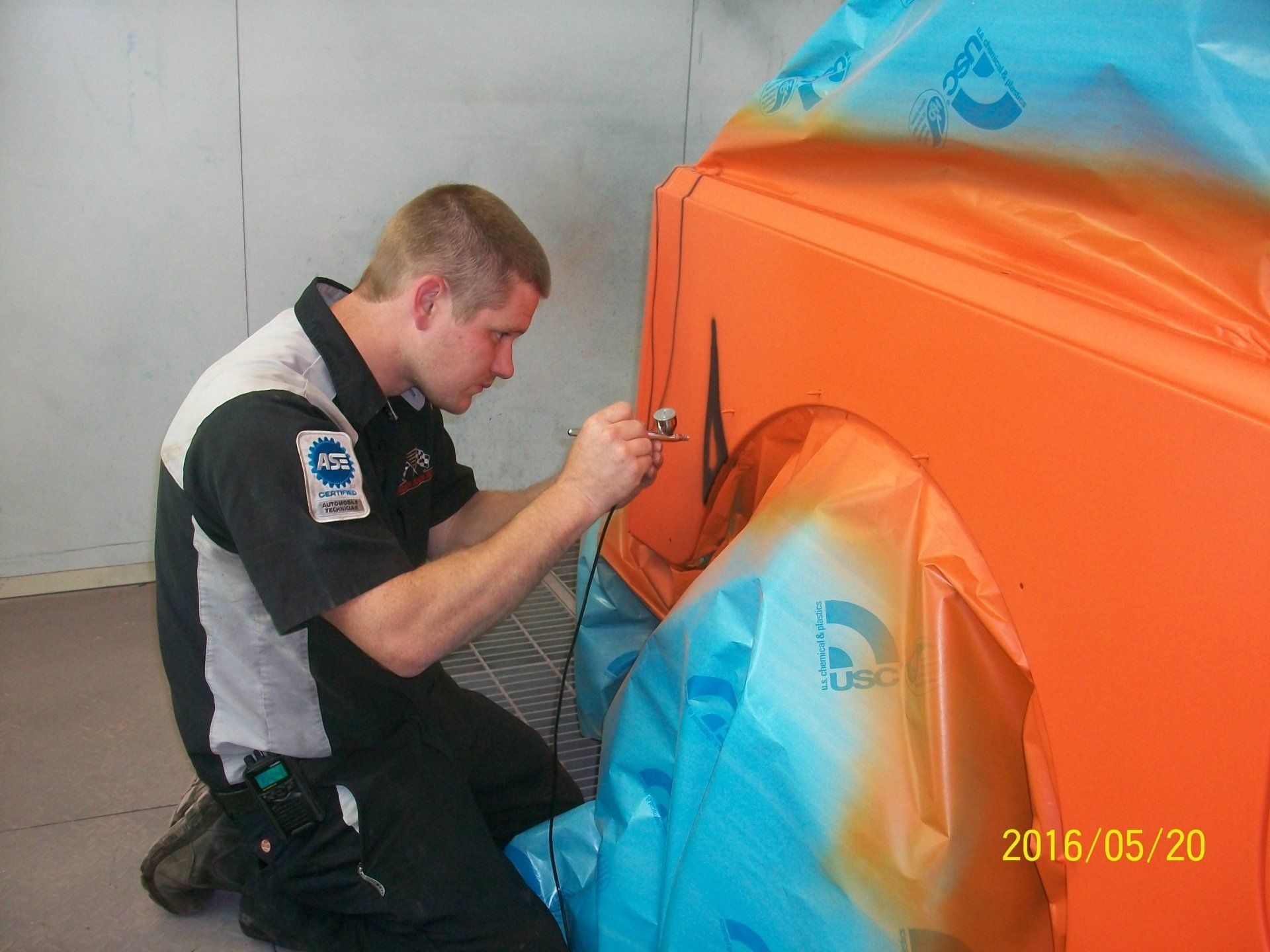 Close Up of Mechanic Painting — Villas, NJ — John's Auto Body