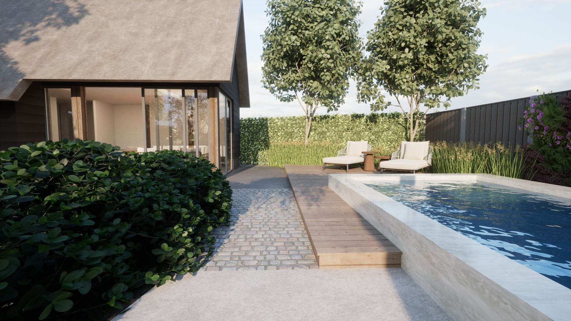 Een patio met een bank, stoelen en een boom.