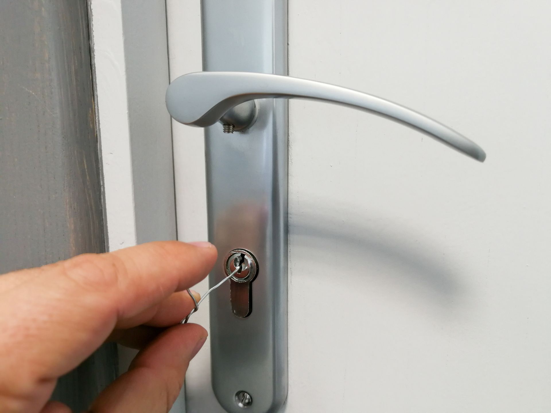 Small metal wire inserted in the keyhole of the door for unlocking doors without key.