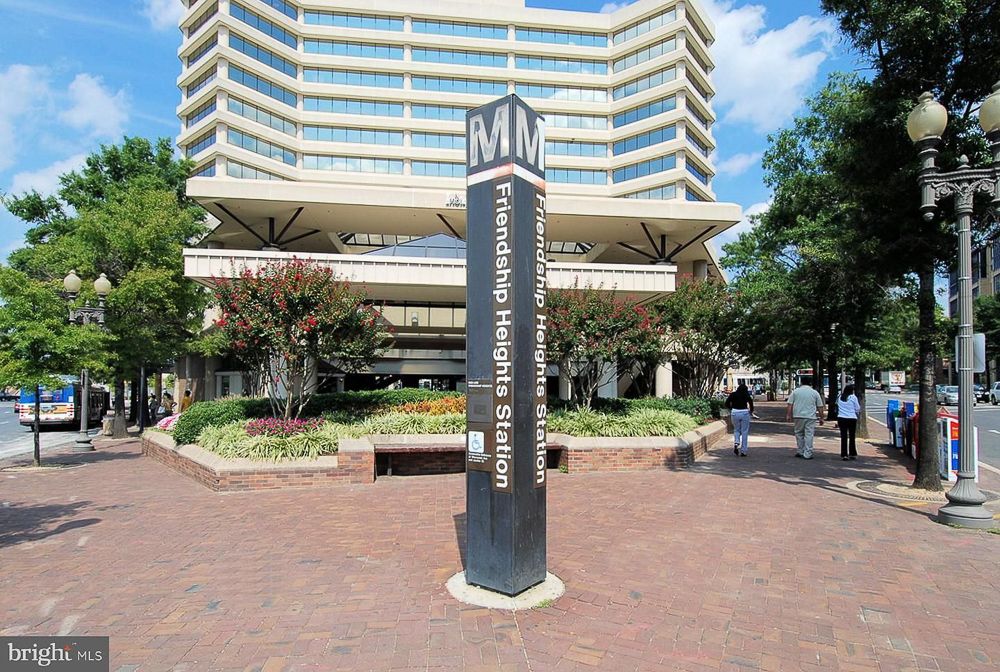 Friendship heights entrance photo shoot - by Hometrack Real Estate Photographer