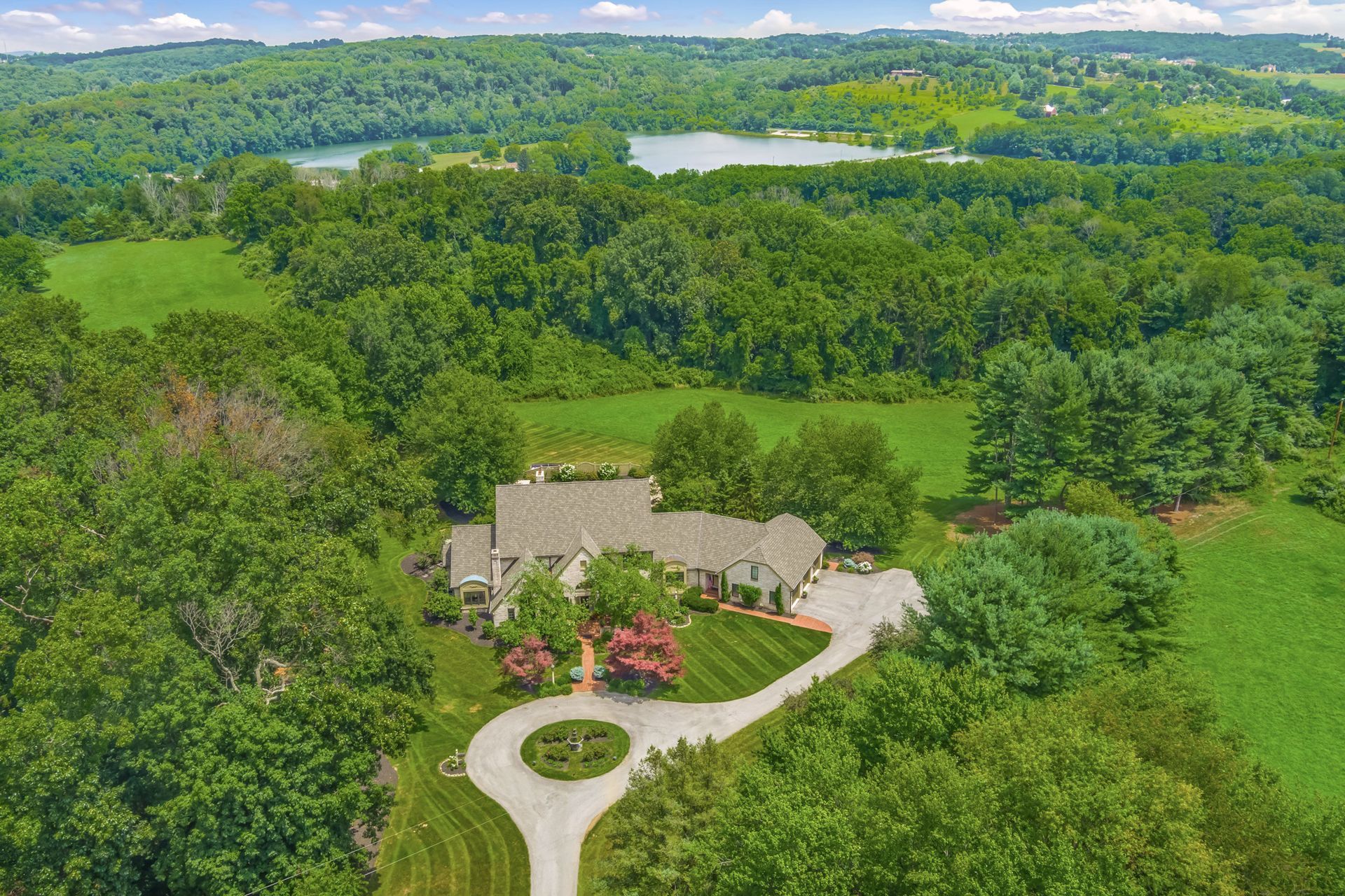 Overhead aerial shot of luxury home in York, Pennsylvania by Craig Westerman.