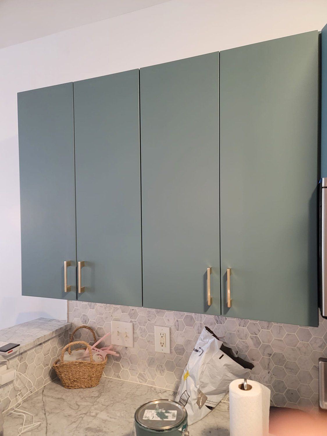 backsplash tile installation