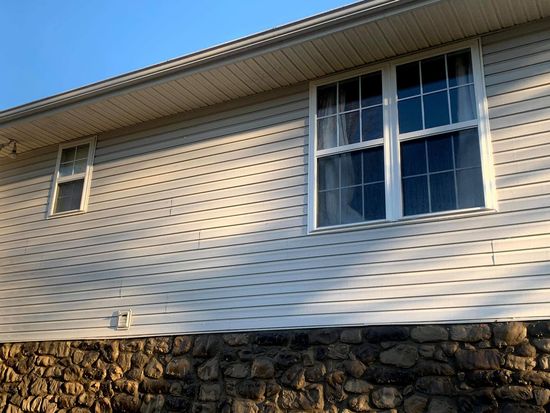 Power washing houses