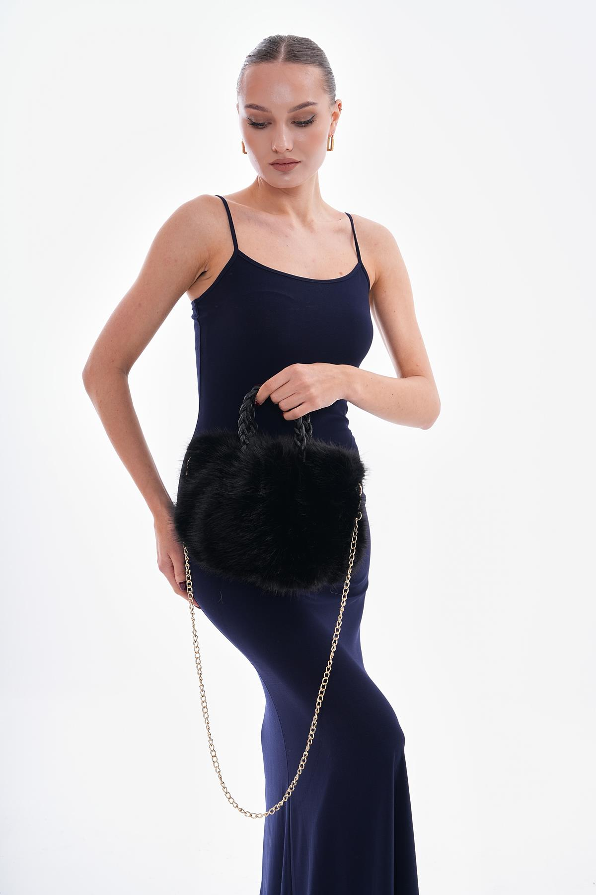 Luxe Zwarte Faux Fur Schoudertas – Elegant Statement Model