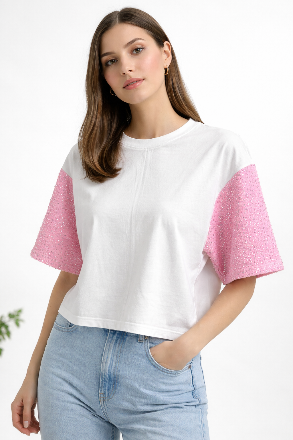 Oversized Cropped T-Shirt met Roze Pailletten Mouwen – 95% Katoen