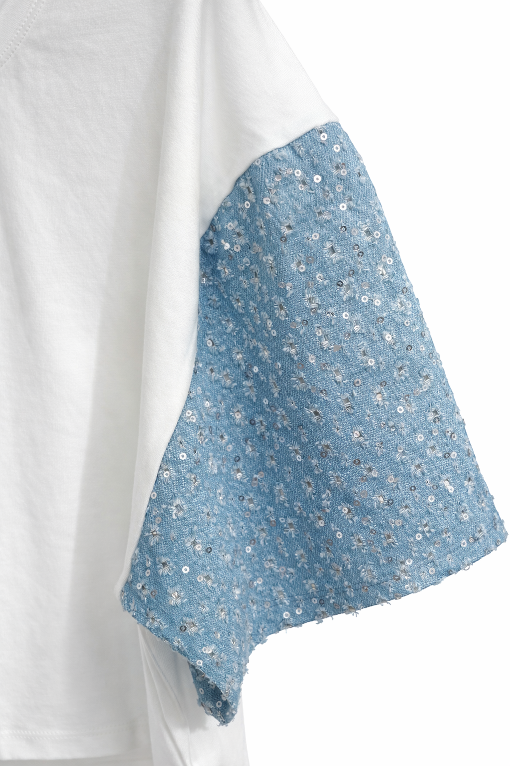 Oversized Cropped T-Shirt met Blauwe Pailletten Mouwen – 95% Katoen